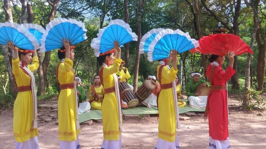 Hoi An: My Son Sanctuary 8 am/1 pm - Who should choose the morning tour?