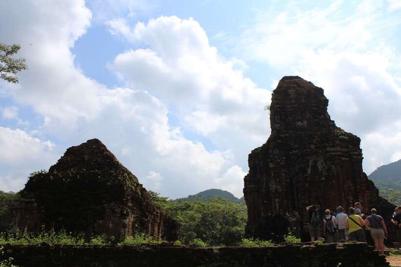 Hoi An: My Son Sanctuary 8 am/1 pm - What the guides add to the ruins