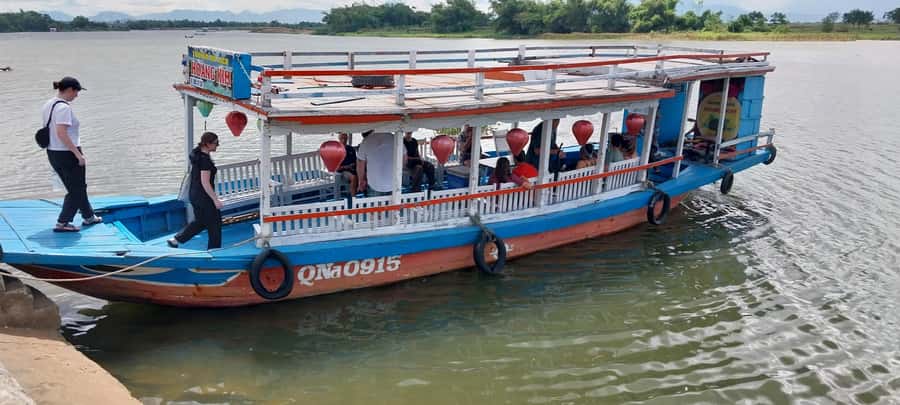 Hoi An: My Son Sanctuary with Basket Boat and Lunch Options - Returning by boat along the Thu Bon River