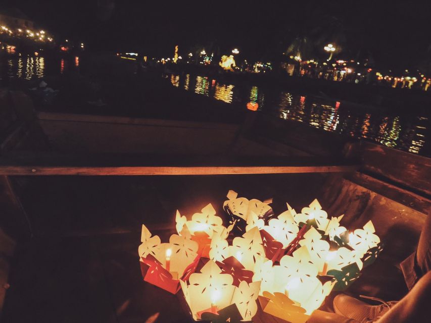 Hoi An: Night Boat Trip and Release Lantern at Hoai River - Key points to know before you go