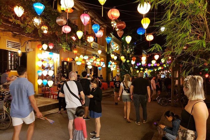 Hoi An Night Market with Hoi an walking Tour , Colourful Lanterns, Boat Ride - The Hoai River sampan ride