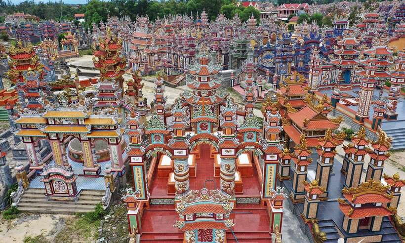 Hoi An: Private Car To/From Hue via Multi Attraction( 1-Way) - Choosing an extended route with Golden Bridge