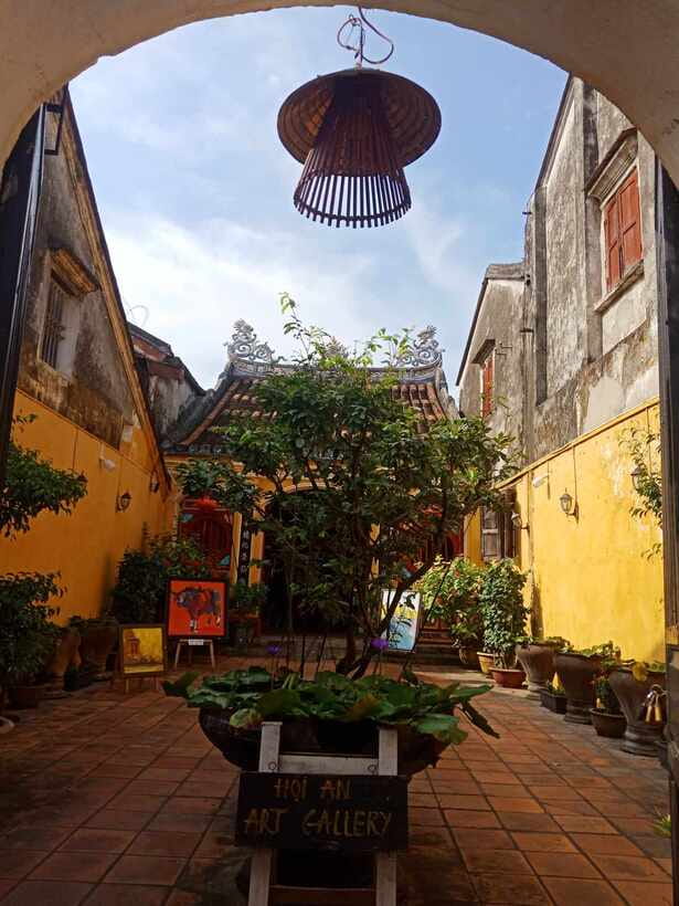 Hoi An: River Lantern Boat Experience with Free 5G eSIM - What makes this Hoi An boat ride worth considering