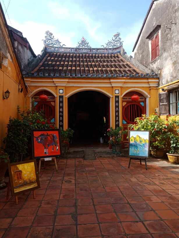 Hoi An: River Lantern Boat Experience with Free 5G eSIM - A 20-minute cruise on the Hoai River
