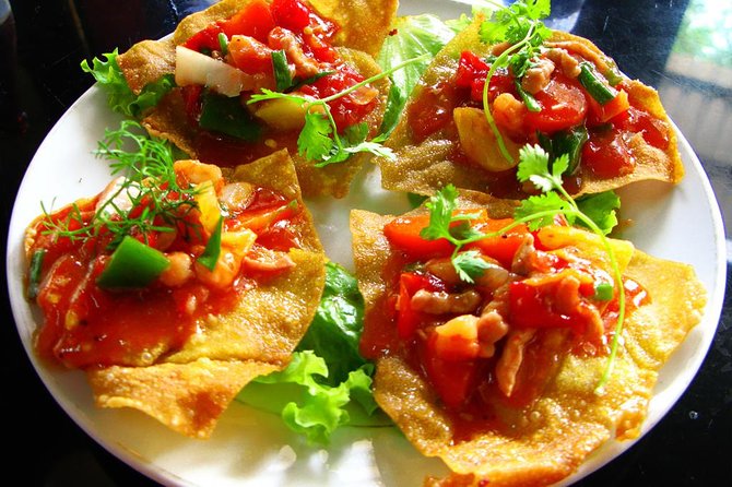 Hoi An Street Food Walking Tour with Tastings - Key points at a glance