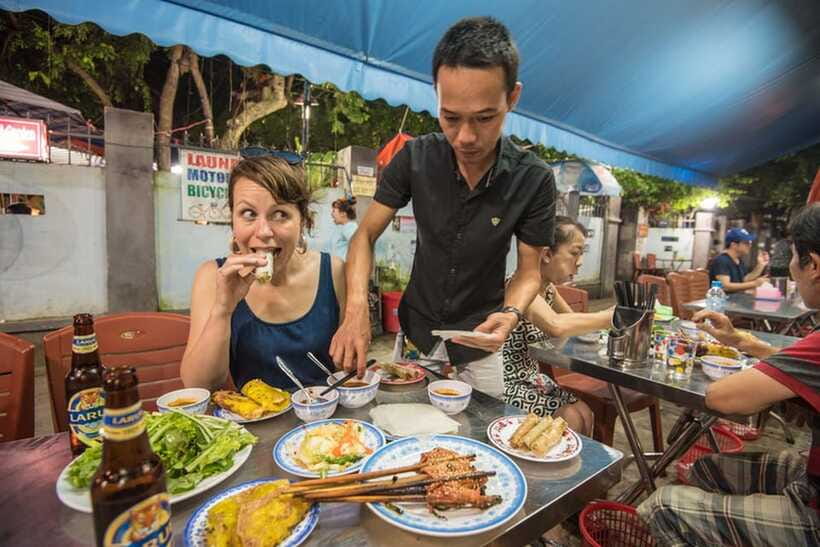 Hoi An: Sunset Food Tasting Tour - What the $39 price really covers