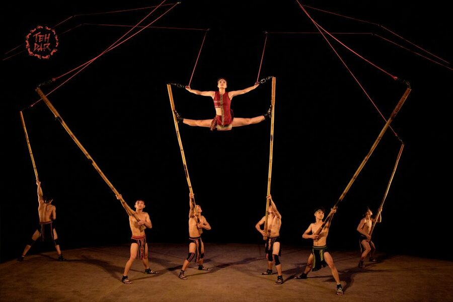 Hoi An: Teh Dar Vietnamese Bamboo Circus at Lune Center - What Teh Dar is really about