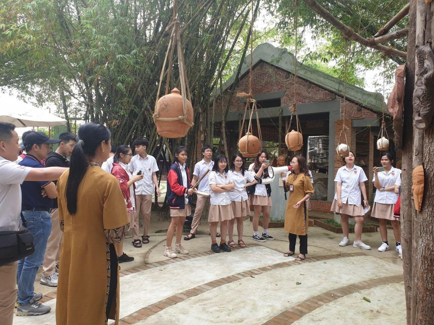 Hoi An: Thanh Ha Village Tour with Pottery Making and Gift - Making your own pot with a potter’s help