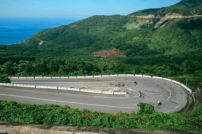 Hoi An To Hue Private Car With English Speaking Driver - Comfort, luggage, and practical details