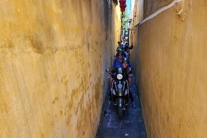 Hoi An Vespa Tours: Hoi An Highlights and Hidden Gems - Finishing with Hoi An specialties