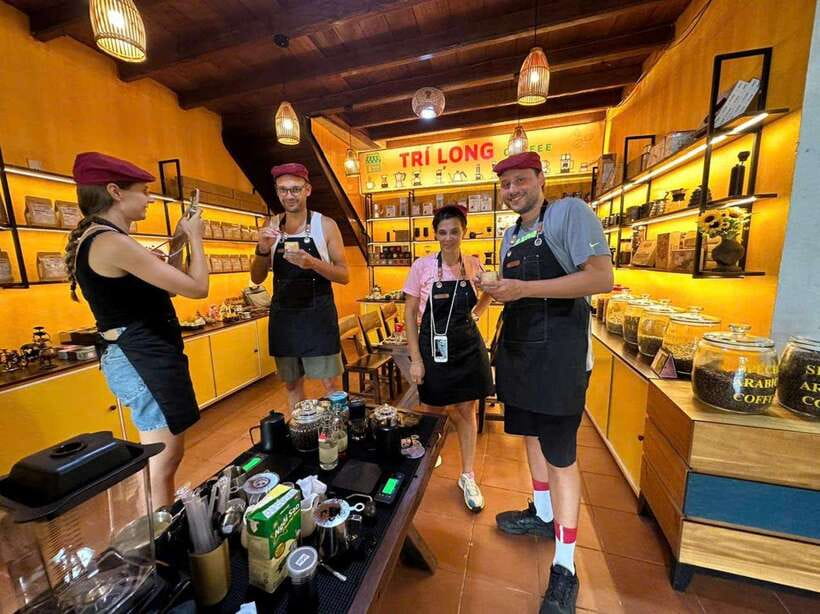 Hoi An: Vietnamese Coffee Making Workshop at Local Roastery - The opening lesson, from beans to roasting