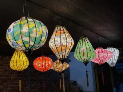 Vietnamese Foldable Lantern Making Class