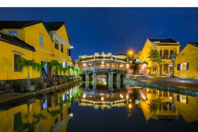 Hoi An Walking Tour, Sampan Boat Trip , Foodie Tour by Night - The old streets and Hoi An’s trading past