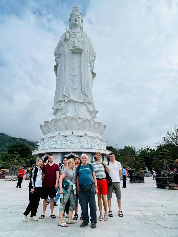 Hoian/Danang: Marble Mountain - Am Phu Cave & Lady Buddha - The morning My Quang lunch