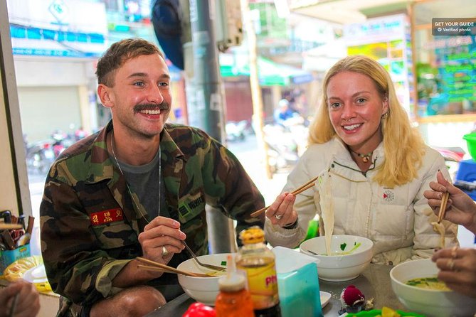 [HOT] Hanoi Old Quarter Walking Street Food - Small Group Tour - Adding Train Street to the final stop