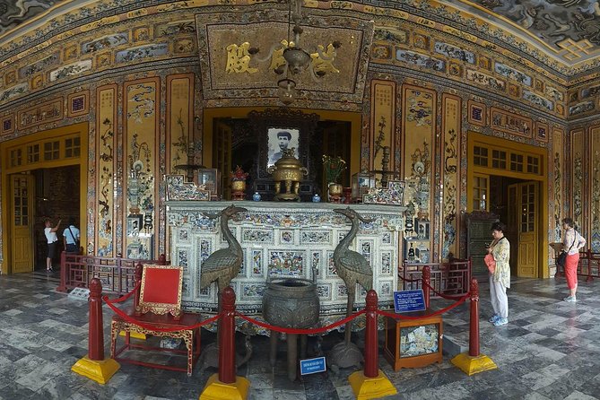 Hue city Deluxe Group Tour (Daily Tour-12 pax max) - Khai Dinh Tomb, the dramatic finale