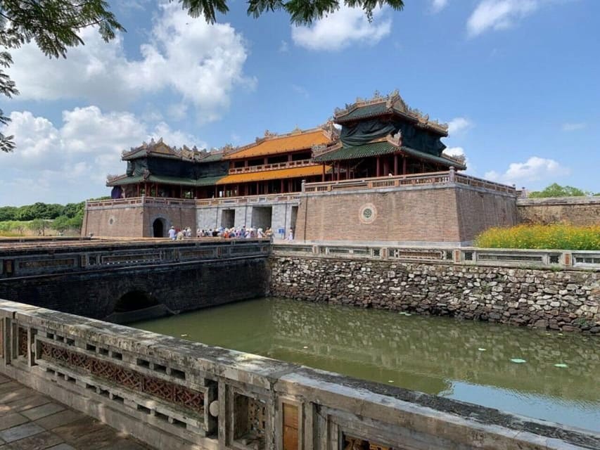 Hue : City Highlights Full Day Tour with Lunch - Riding the Perfume River to Thien Mu Pagoda
