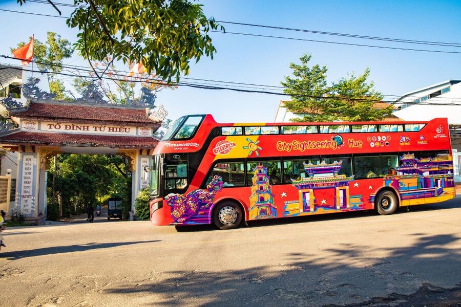 Hue: City Sightseeing Hop-On Hop-Off Bus Tour - Khai Dinh Tomb and the royal outskirts