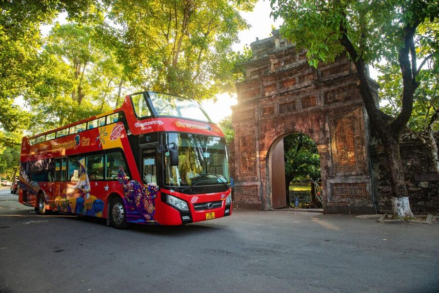 Hue: City Sightseeing Hop-On Hop-Off Bus Tour - Nam Giao Esplanade and Quoc Hoc Hue