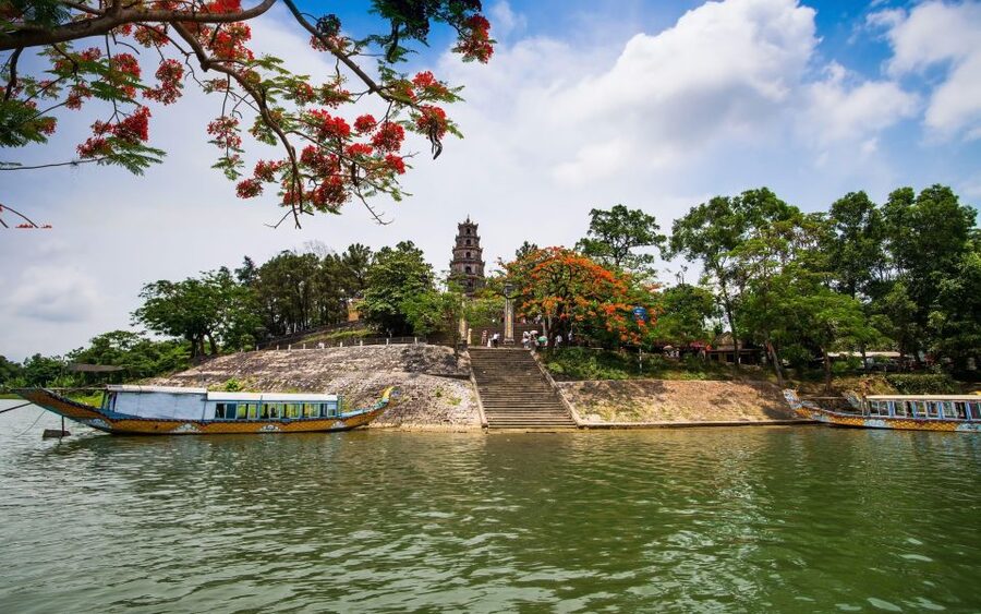 Hue: Dragon Boat, Perfume River, Pagoda & Royal Tomb Tour - Driver or guide, and why the difference matters