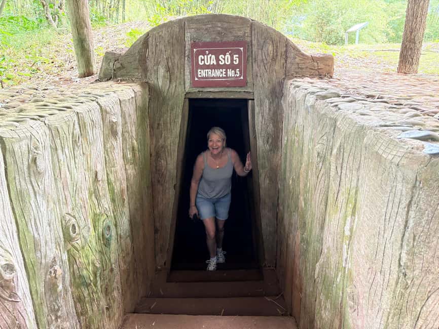 Hue: Half-Day DMZ Tour to Vinh Moc Tunnels by Private Car - What the private car adds to the day