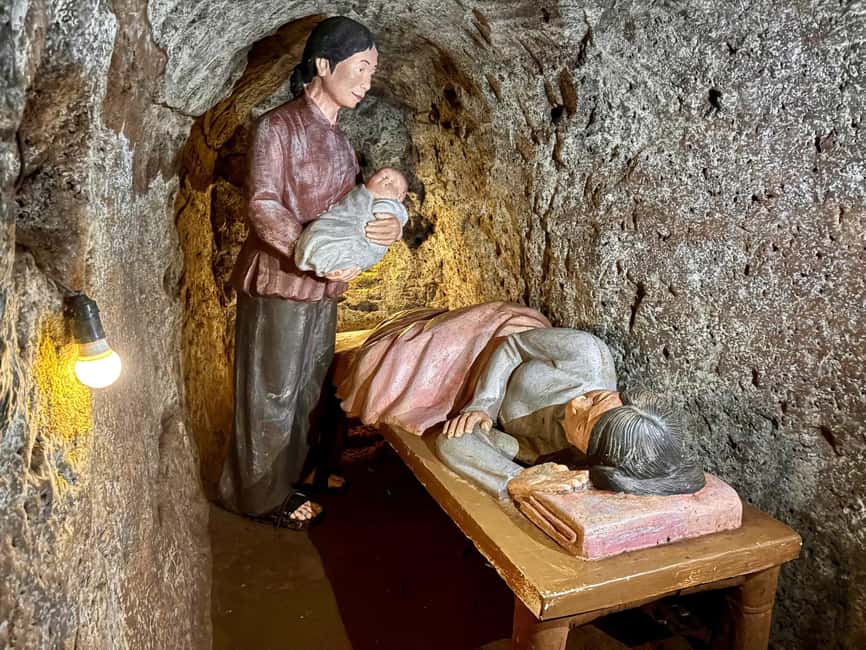 Hue: Half-Day DMZ Tour to Vinh Moc Tunnels by Private Car - Ben Hai River and Hien Luong Bridge