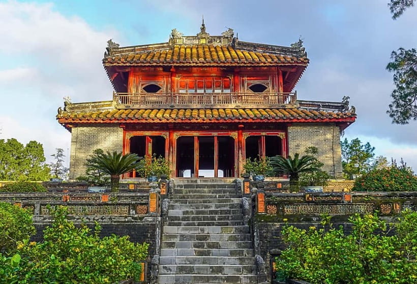 Hue: Hue Royal Tombs Tour Visit 3 Best Tombs & Pagoda - Minh Mang Tomb: order, symbolism, and calm