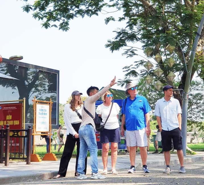 Hue Imperial City and Forbidden City Walking Private Tour - Kien Trung Palace and the story of reconstruction