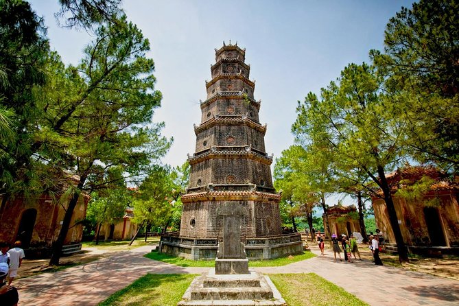 HUE IMPERIAL CITY: Full-Day Guided Tour from Da Nang or Hoi An - Lang Co and Lap An Lagoon break up the road