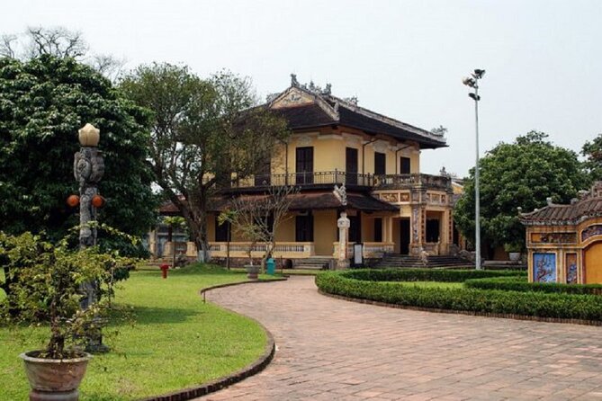 Hue: Imperial City Walk, Motorbike Tour & Private Car Options - Walking, motorbike, or private car?