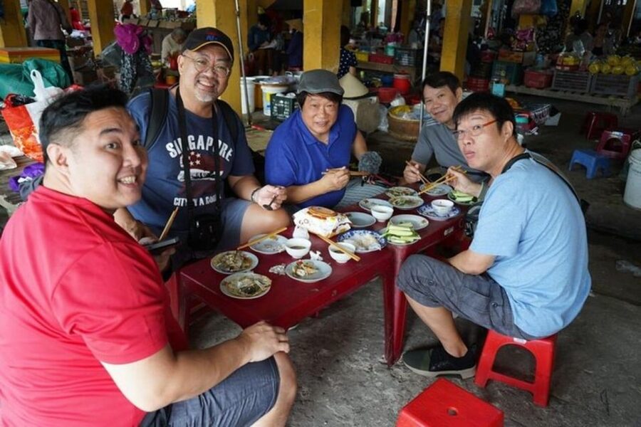Hue: Night Street Food Tour by Cyclo with a Local Guide - The cyclo ride is part of the meal