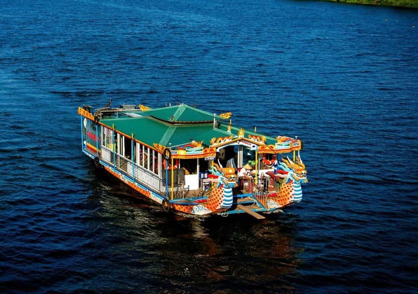 Hue: Perfume River Dinner Cruise with Traditional Show - Eight courses inspired by royal Hue cooking