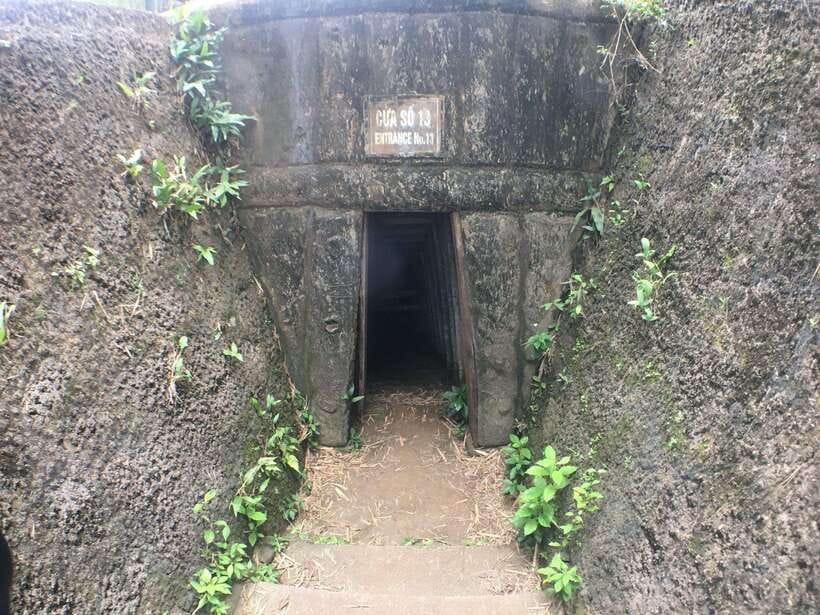 Hue : Private Day Trip to DMZ : Vinh Moc tunnel & Khe Sanh - Timing, meals, and what to budget