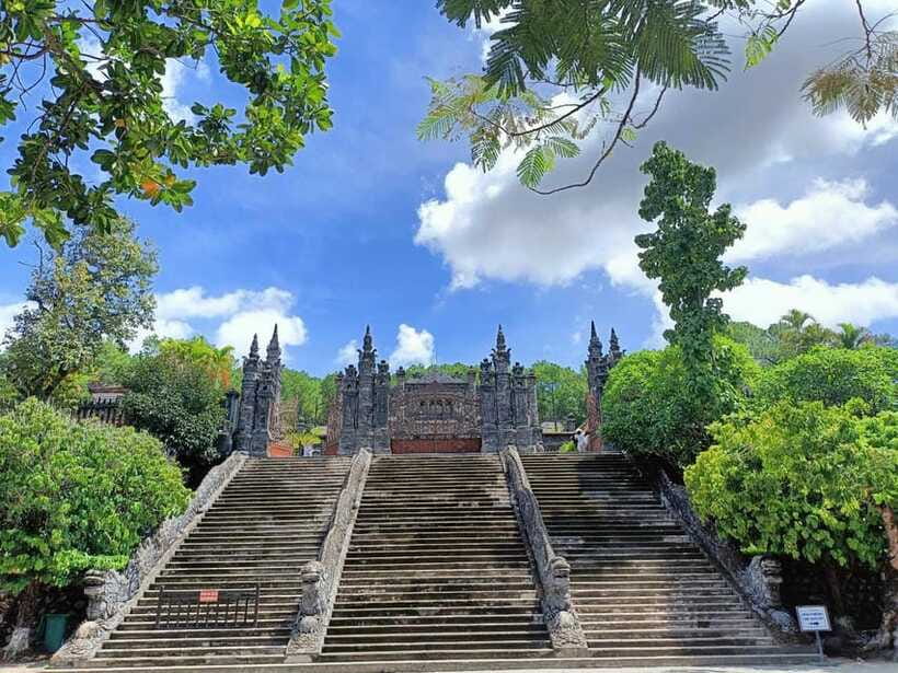 Hue: Royal Tombs Private Tour with 3 Best Tombs & Pagoda - Timing, comfort, and the private-car advantage