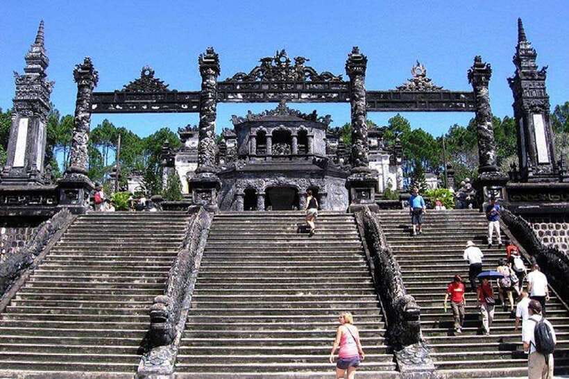 Hue Royal Tombs Tour: Visit Best Pagodas & Mausoleums - Dong Khanh Tomb: a smaller complex with two distinct zones