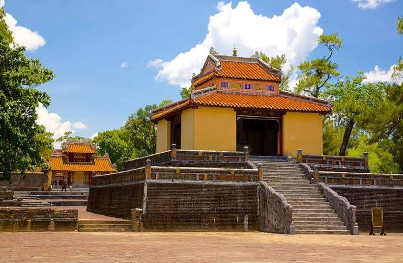Hue Royal Tombs Tour: Visit Best Pagodas & Mausoleums - Tu Hieu Pagoda: a quieter connection to modern Buddhist life