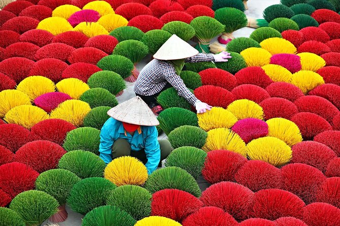 Incense Village Small Group of 9 Tour From Hanoi to Ninh Binh - 1:15 p.m., the Tam Coc sampan ride