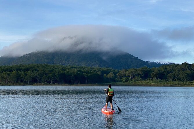 KAYAK/SUP IN DA LAT (1/2 day) - Why Tuyen Lam Lake works so well for paddling
