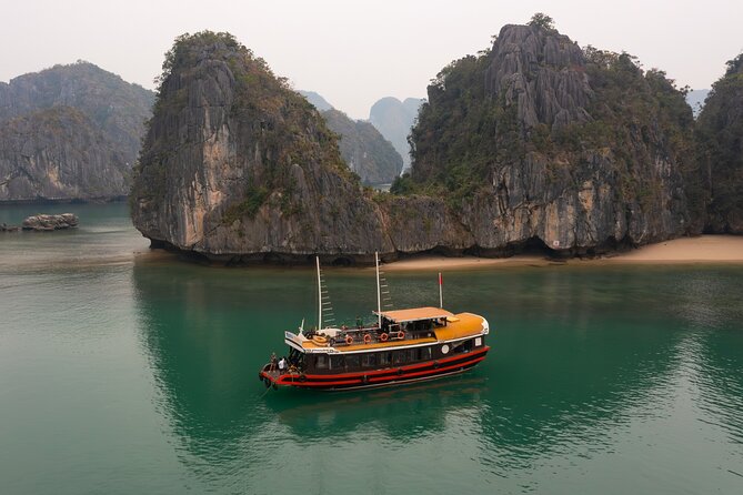 Lan Ha Bay 2 Days 1 Night Adventure - Cai Beo Fishing Village and the evening cooking class