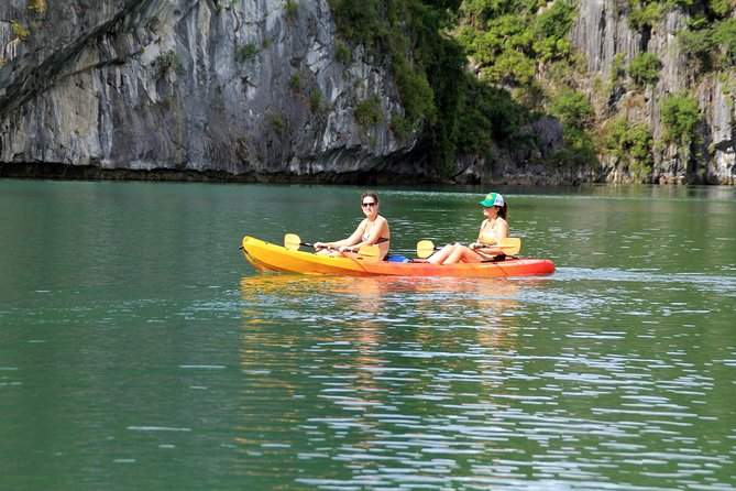 Lan Ha bay Boutique cruise 3D/2N: Kayaking - Swimming & Biking Viet Hai villages - Key points at a glance