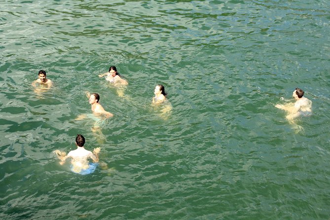 Lan Ha bay Boutique cruise 3D/2N: Kayaking - Swimming & Biking Viet Hai villages - Food, cabins, and life aboard