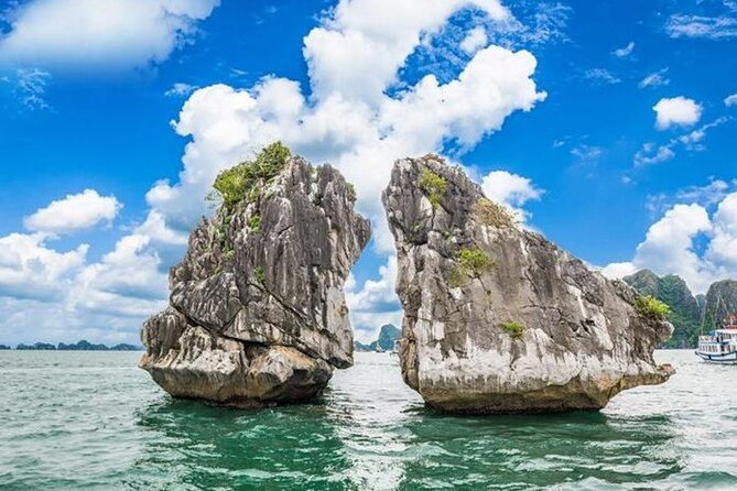 Lan Ha Bay Day Tour from Hanoi – All-Inclusive Cruise Experience - Lunch on the boat as Lan Ha Bay opens up