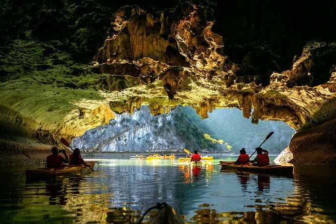 Lan Ha Bay Full Day Boat Tour from Hanoi/ Cat Ba - The floating fish farm and life on the water