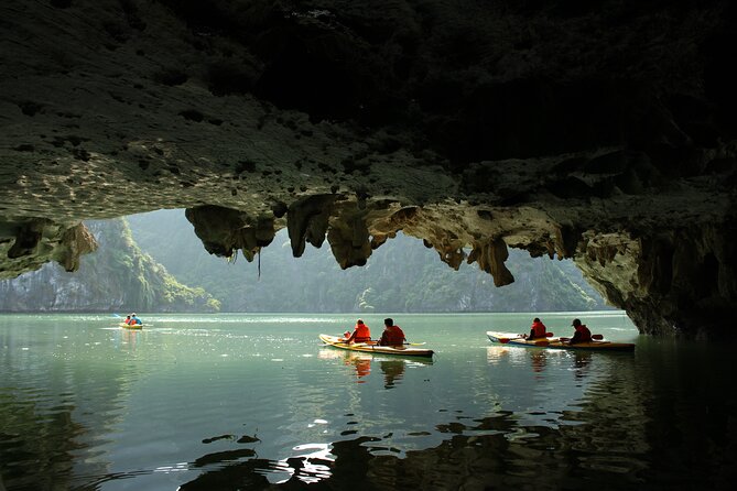 Lan Ha - Ha Long Bay - Dau Be island 2D/1N from Cat Ba in less touristy areas. - Swimming, sunrise, and time on deck