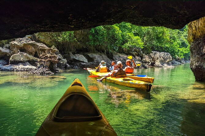 Lan Ha - Ha Long bay with local experts (small group guaranteed) - Guides, group size, and the feel of the day