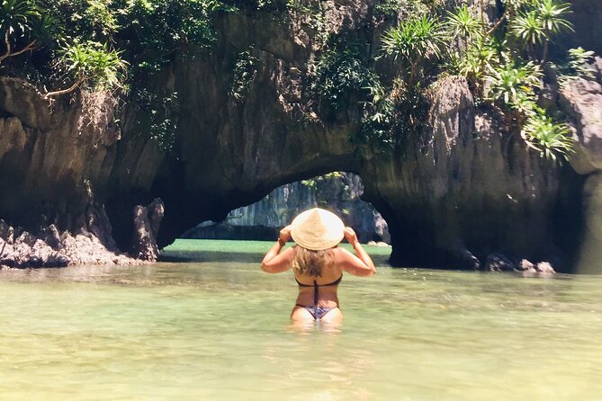 Lan Ha - Ha Long bay with local experts (small group guaranteed) - K.A Cave and Bats Cave by kayak