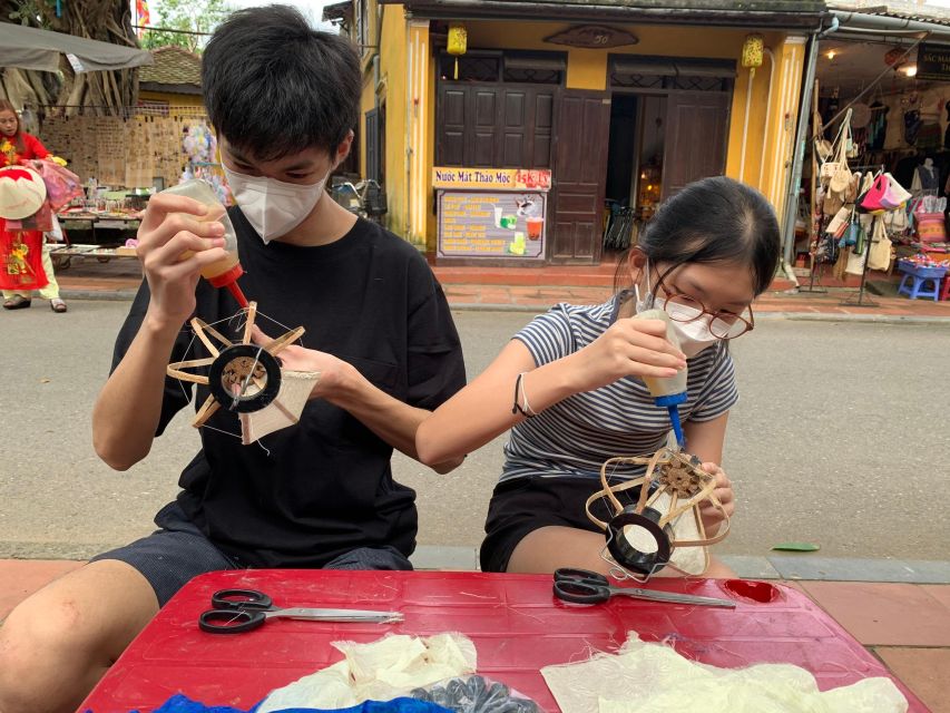 Lantern Making Class With Lynn - A Family Workshop on Nguyễn Thị Minh Khai Street