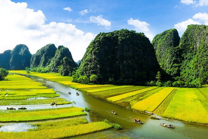Luxury Hoa Lu Tam Coc Mua Cave 1 Day With Limousine Bus And Lunch - The early limousine ride from Hanoi