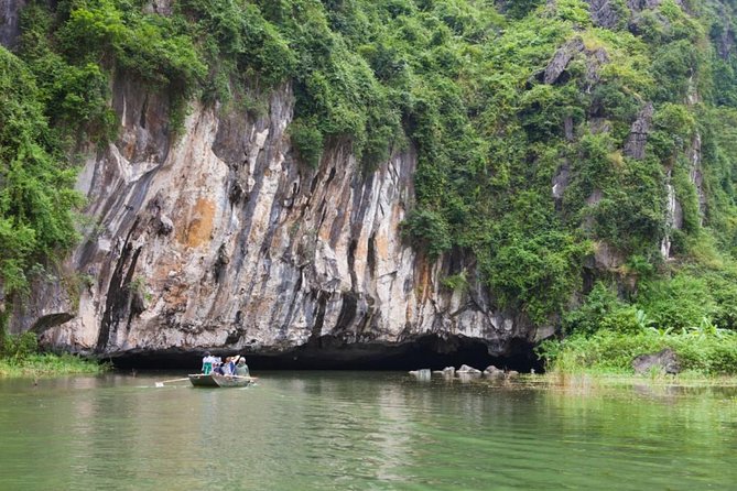 Luxury Hoa Lu Tam Coc Mua Cave 1 Day With Limousine Bus And Lunch - Climbing the 500 steps at Mua Cave
