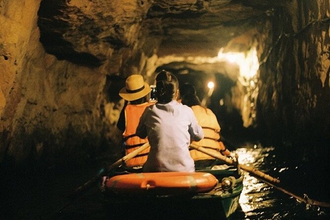Luxury Ninh Binh Tour to Tam Coc, Mua Cave, Bich Dong Pagoda - What the guide and group size add